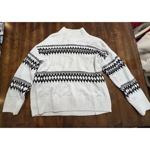 Christian Siriano NY  Xl lSweater Mock Neck Cozy Cream W/ Black Detail & Sock